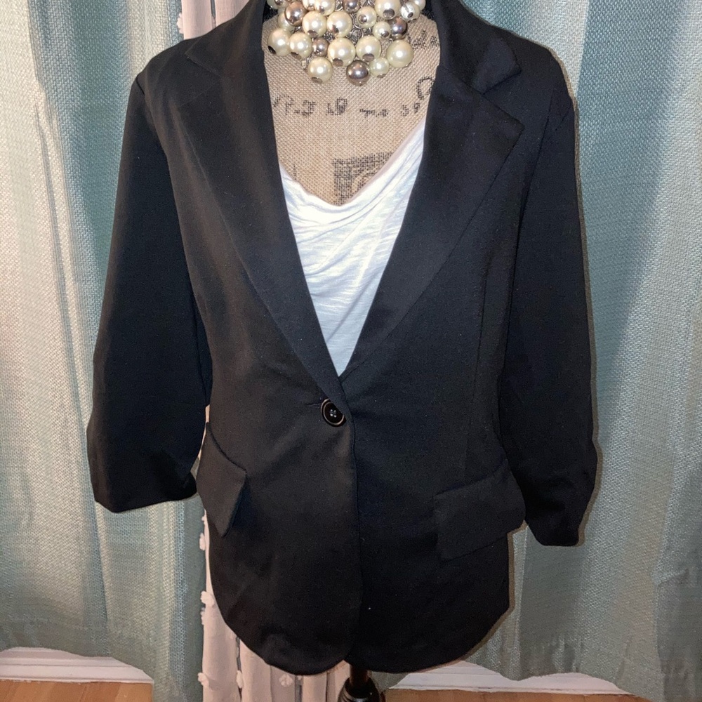 Soho Black Blazer 2X